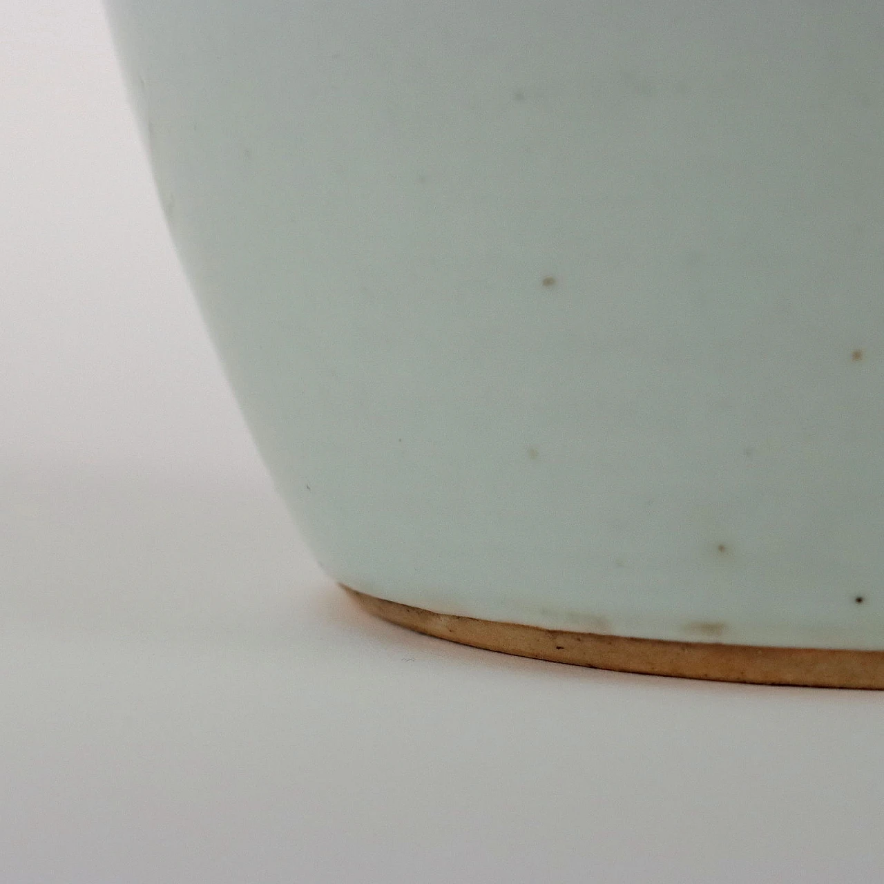 Potiche in porcellana con scena e scritte cinesi, inizio '900 7