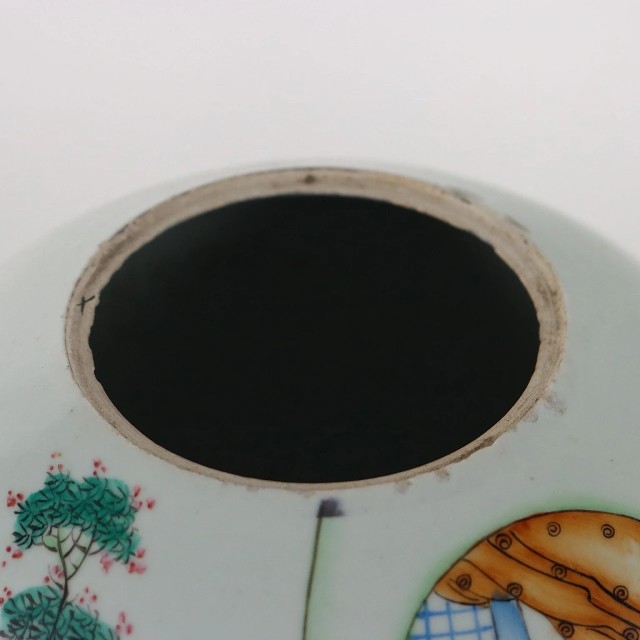 Potiche in porcellana con scena e scritte cinesi, inizio '900 9