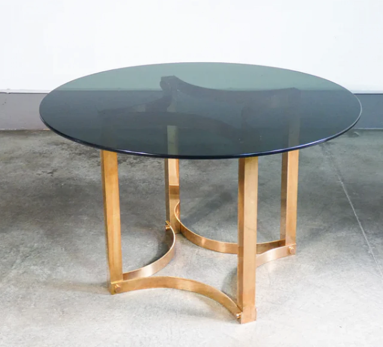 Table with smoked glass top and brass structure, 1970s 1