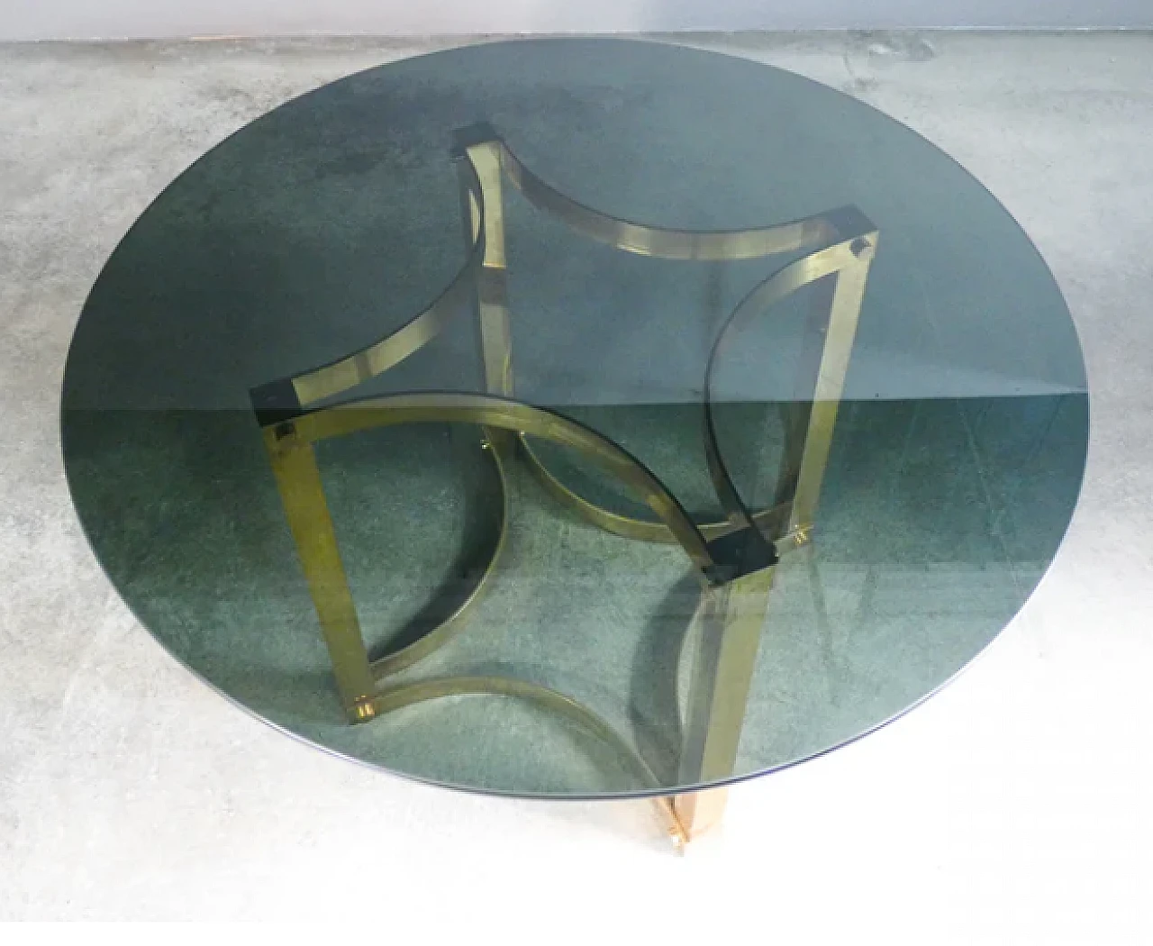 Table with smoked glass top and brass structure, 1970s 5