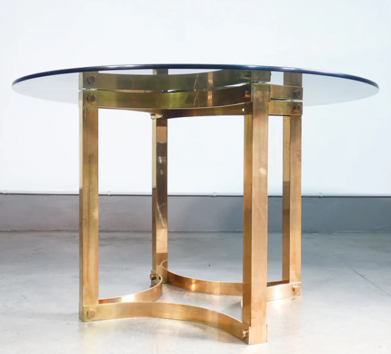 Table with smoked glass top and brass structure, 1970s 6