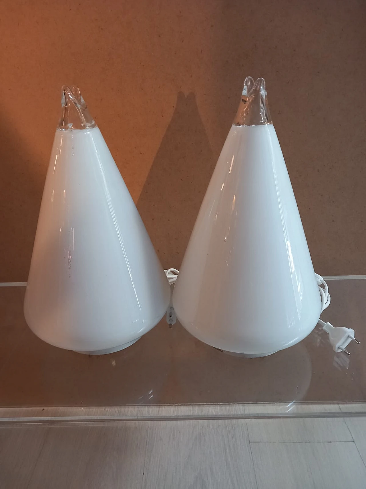 Coppia di lampade Buto in vetro di Murano di Leucos, anni '70 2