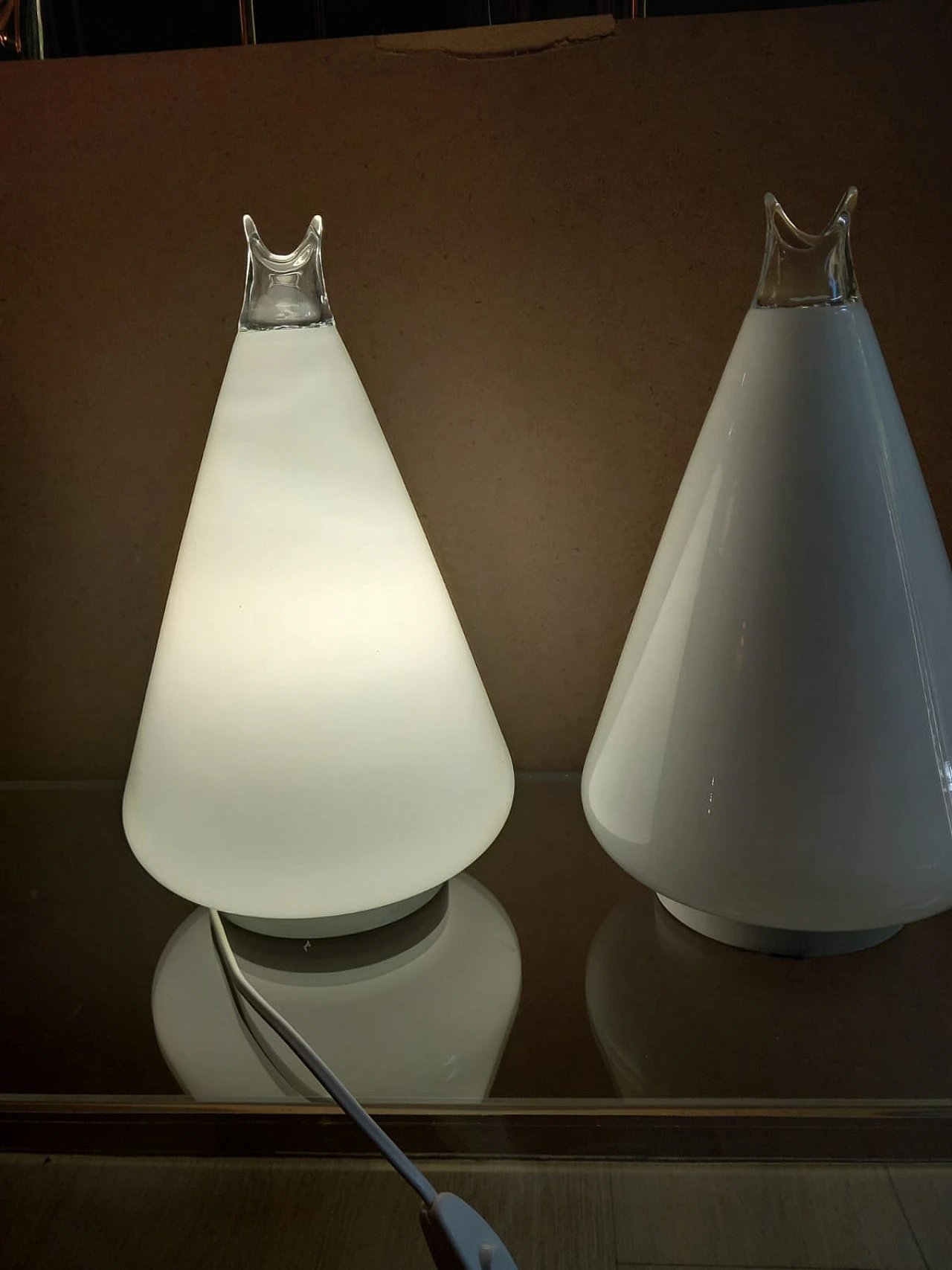 Coppia di lampade Buto in vetro di Murano di Leucos, anni '70 4