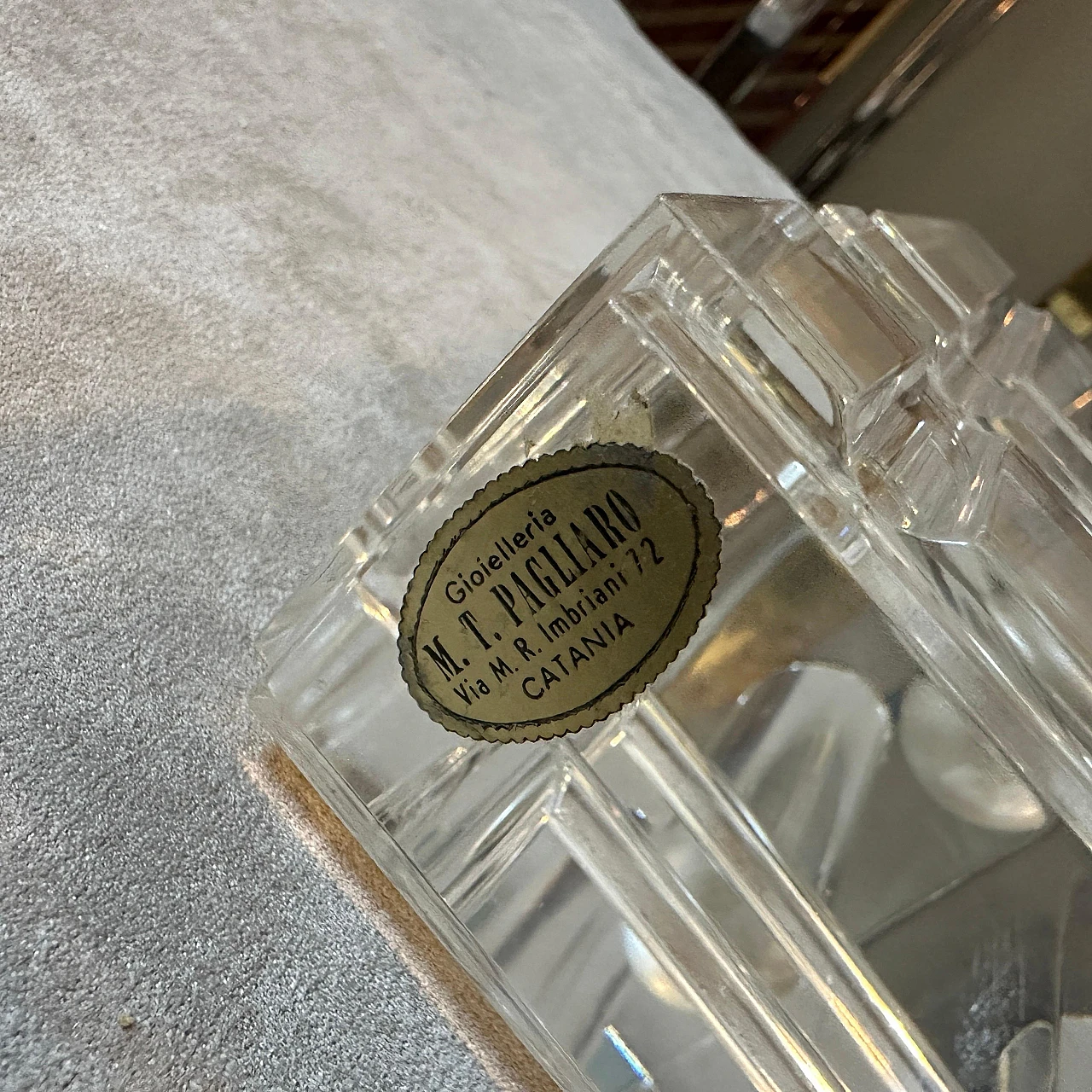 Vaso rettangolare in plexiglass trasparente, anni '70 8