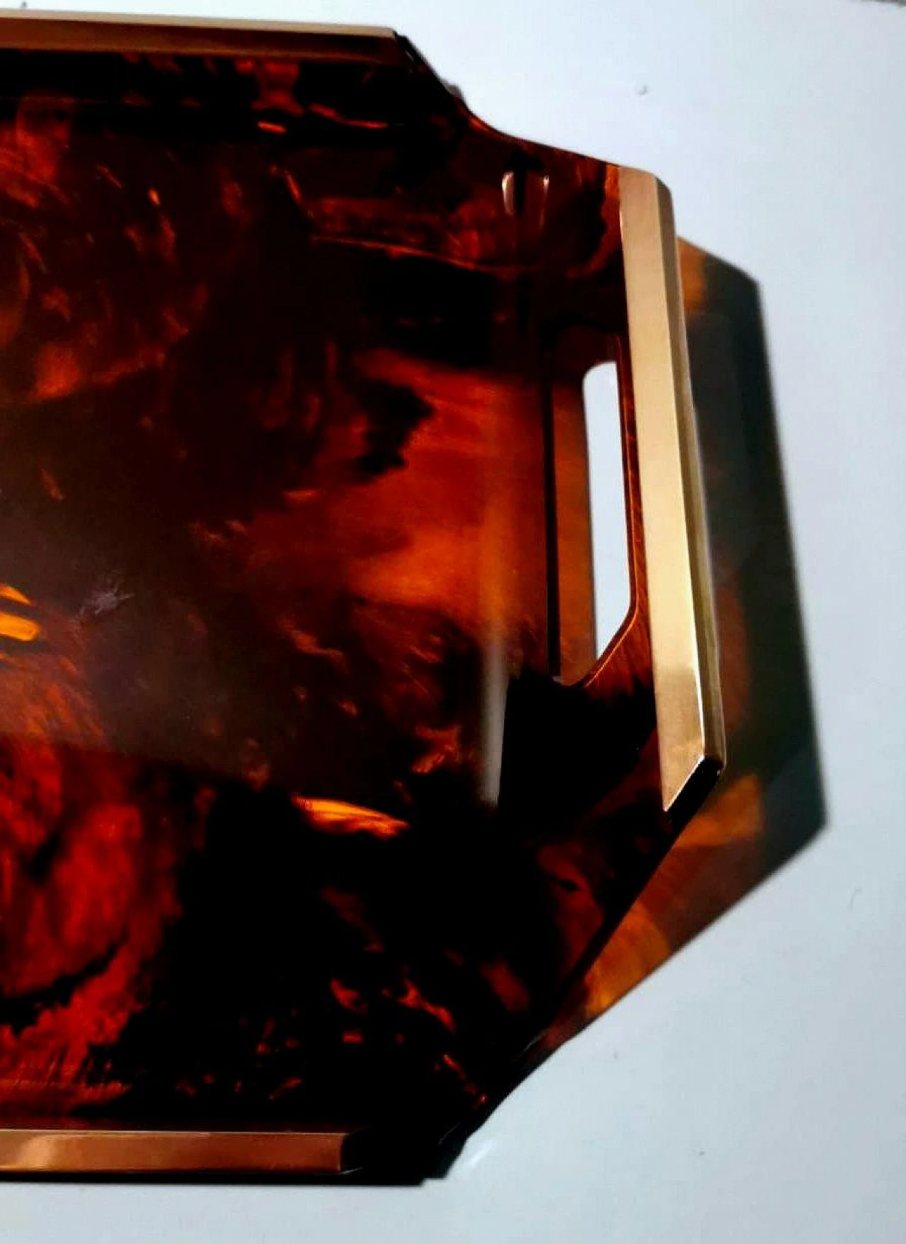 Vassoio in ottone e plexiglass tartarugato, anni '80 17