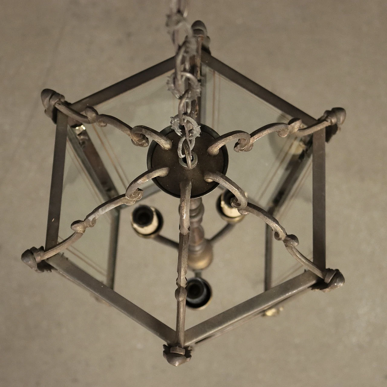 Lanterna esagonale a tre luci in ottone in stile antico 7