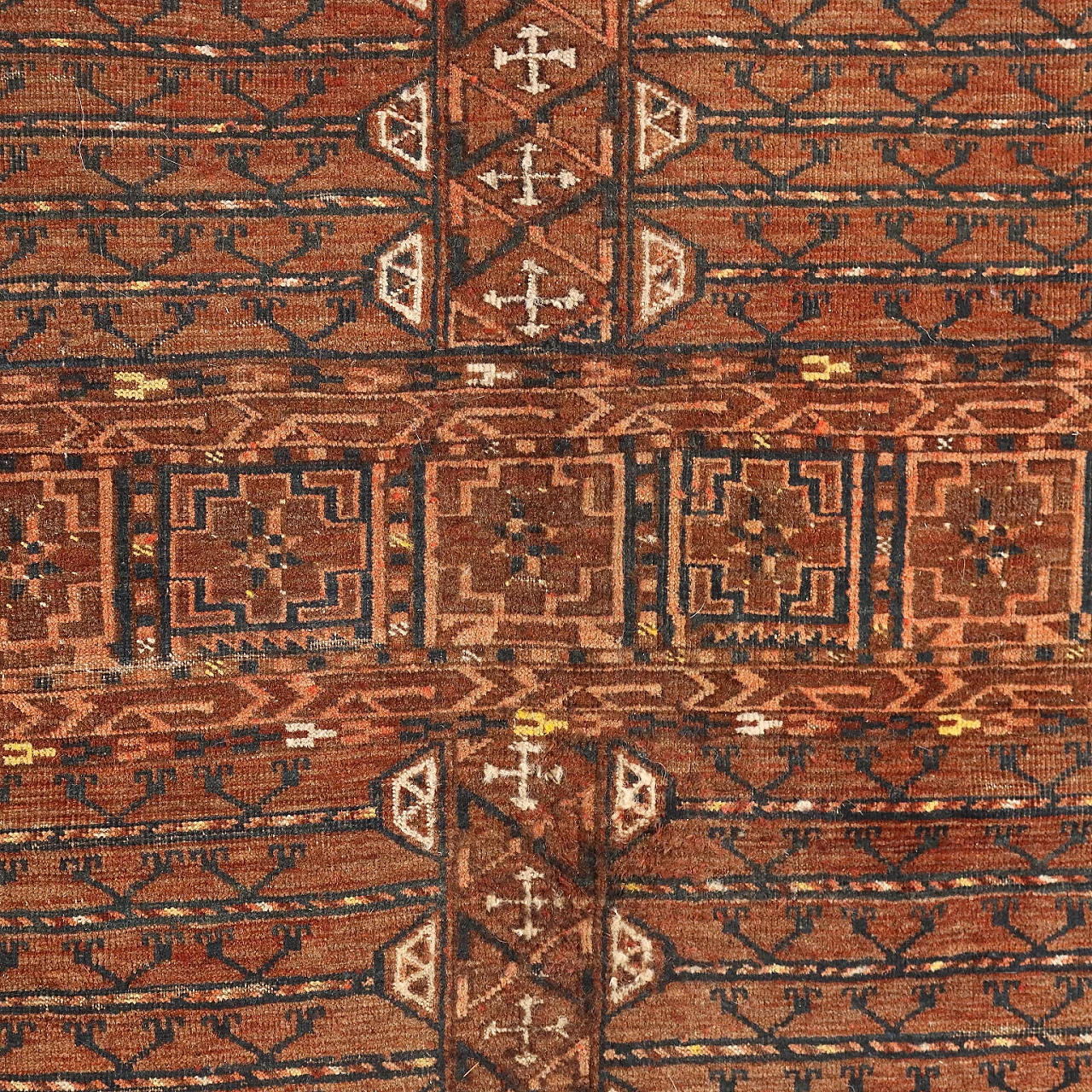 Turkmen wool Bukhara Tekke rug 3