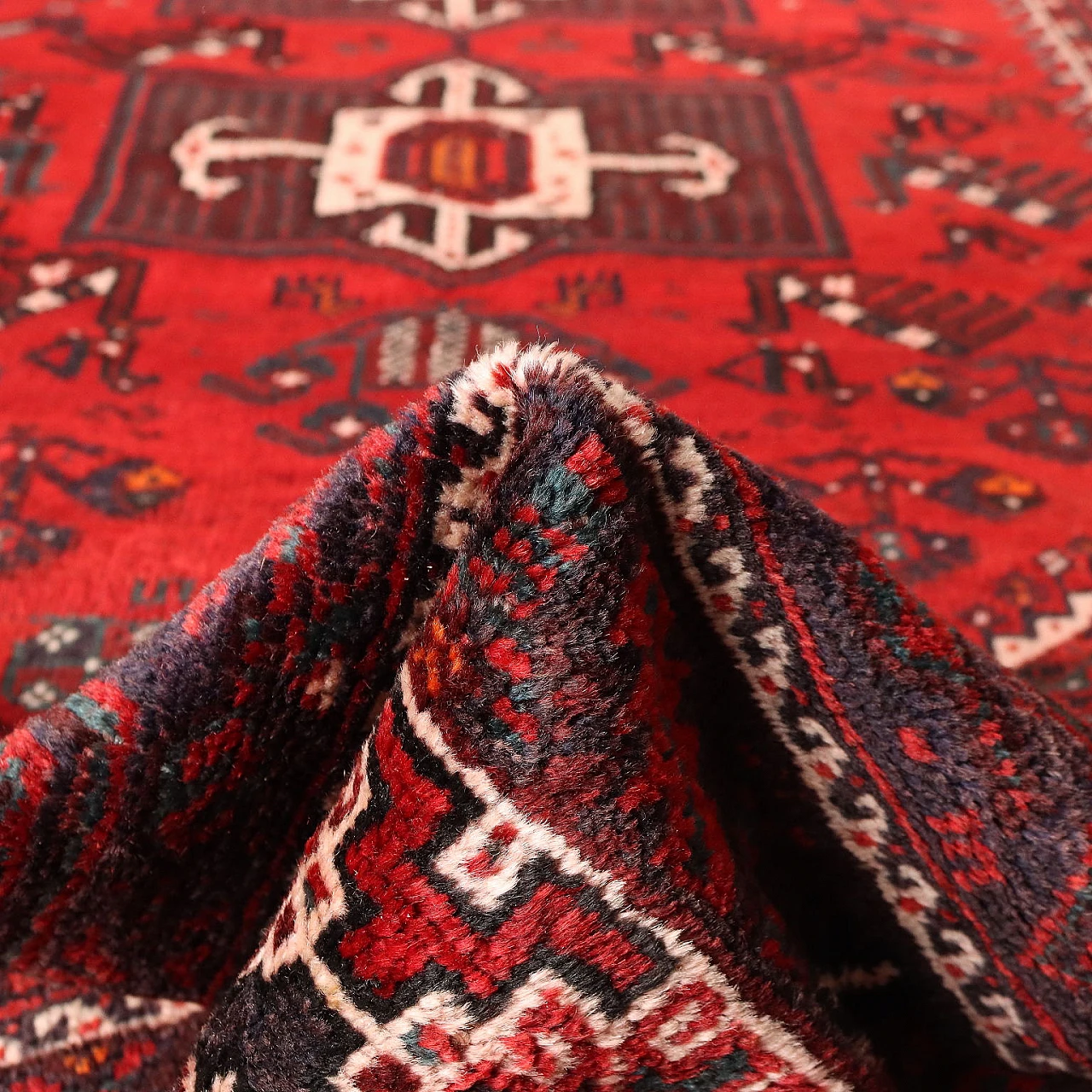Iranian Shiraz coarse-knotted wool carpet 10