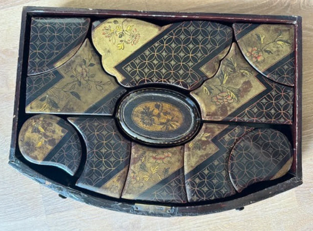 Psiche da tavolo laccato e dorato con motivi a chinoiserie, '800 3