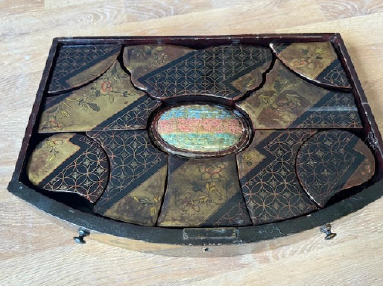 Psiche da tavolo laccato e dorato con motivi a chinoiserie, '800 7