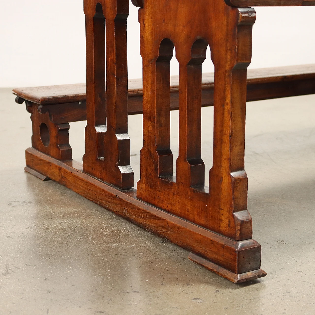 Banco da chiesa in noce, inizio '900 6