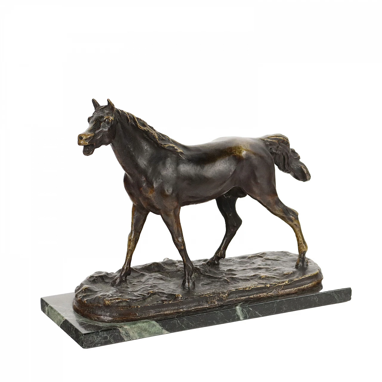 Scultura di cavallo in bronzo su base in marmo 1