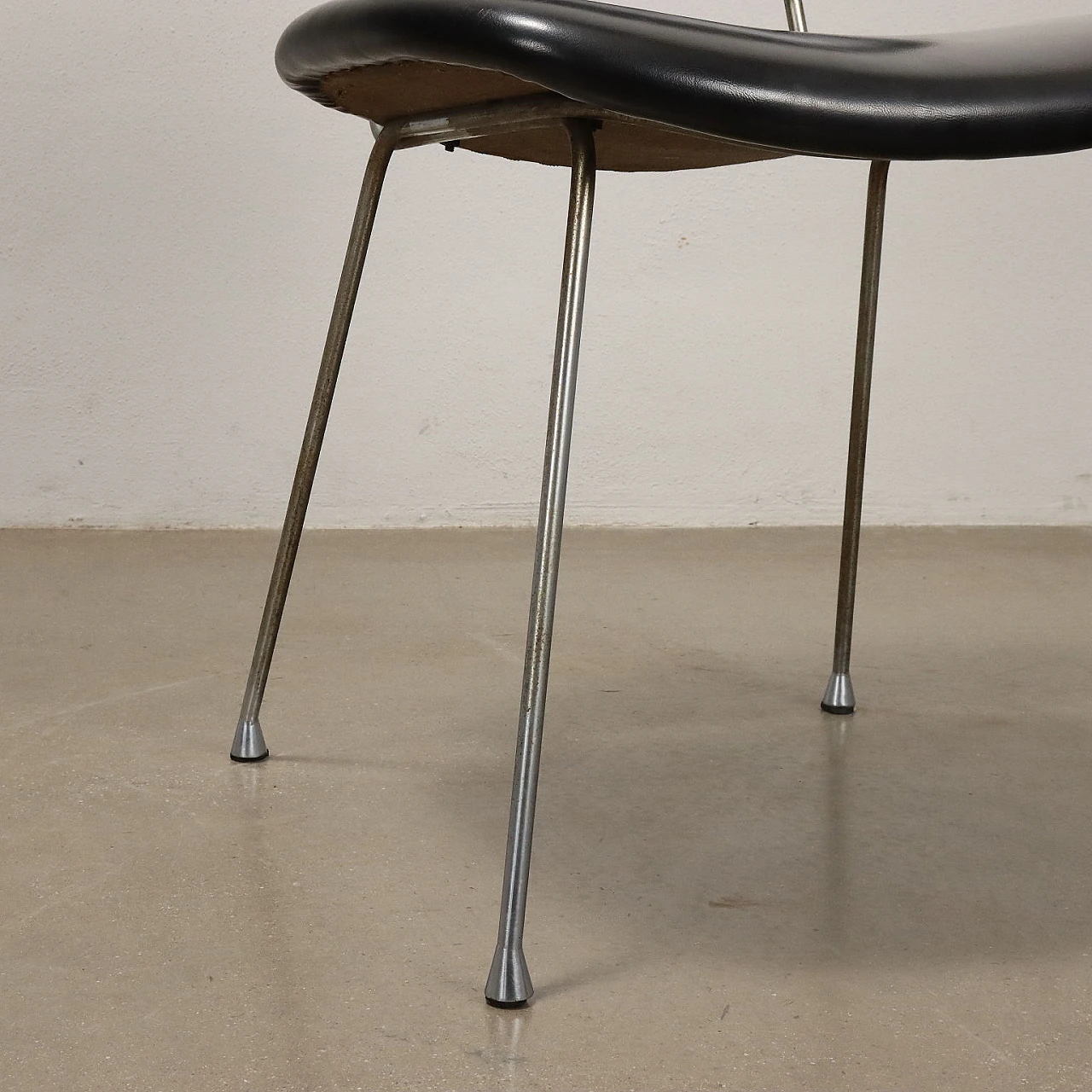 Pair of chairs in black leatherette and chromed metal, 1960s 6