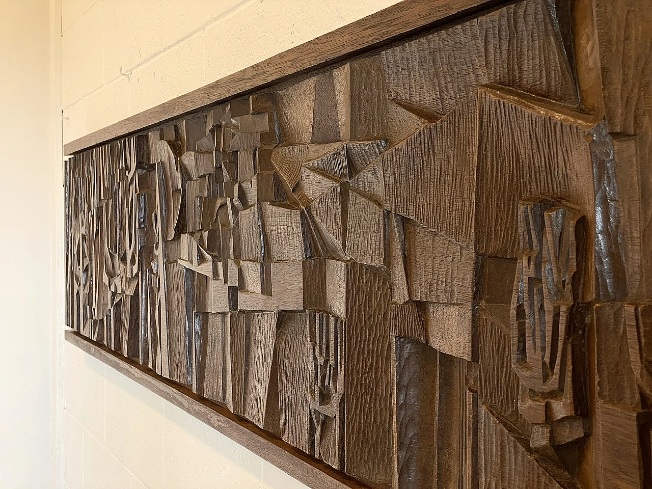 Large panel sculpted in bas-relief  Turin school 1960s 4