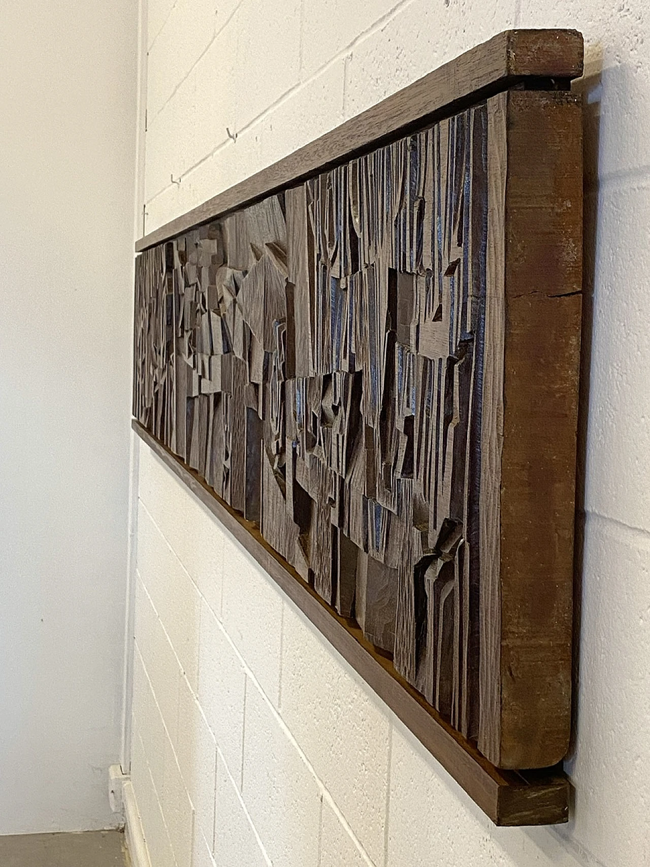 Large panel sculpted in bas-relief  Turin school 1960s 10