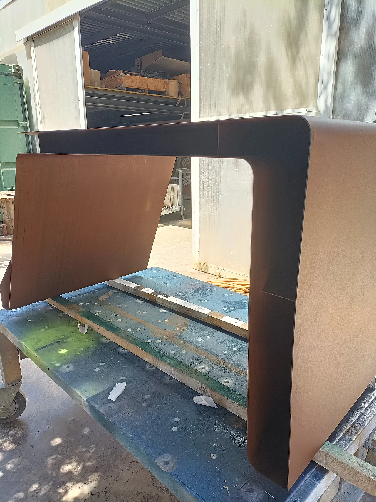 Scrivania Tape in metallo corten 1067452