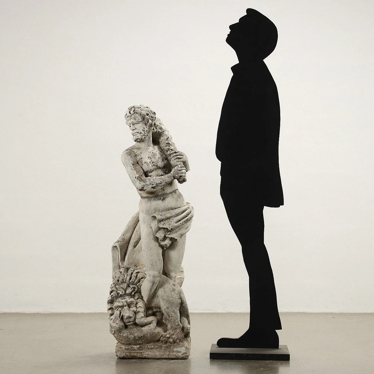 Scultura da giardino di Ercole in graniglia 2