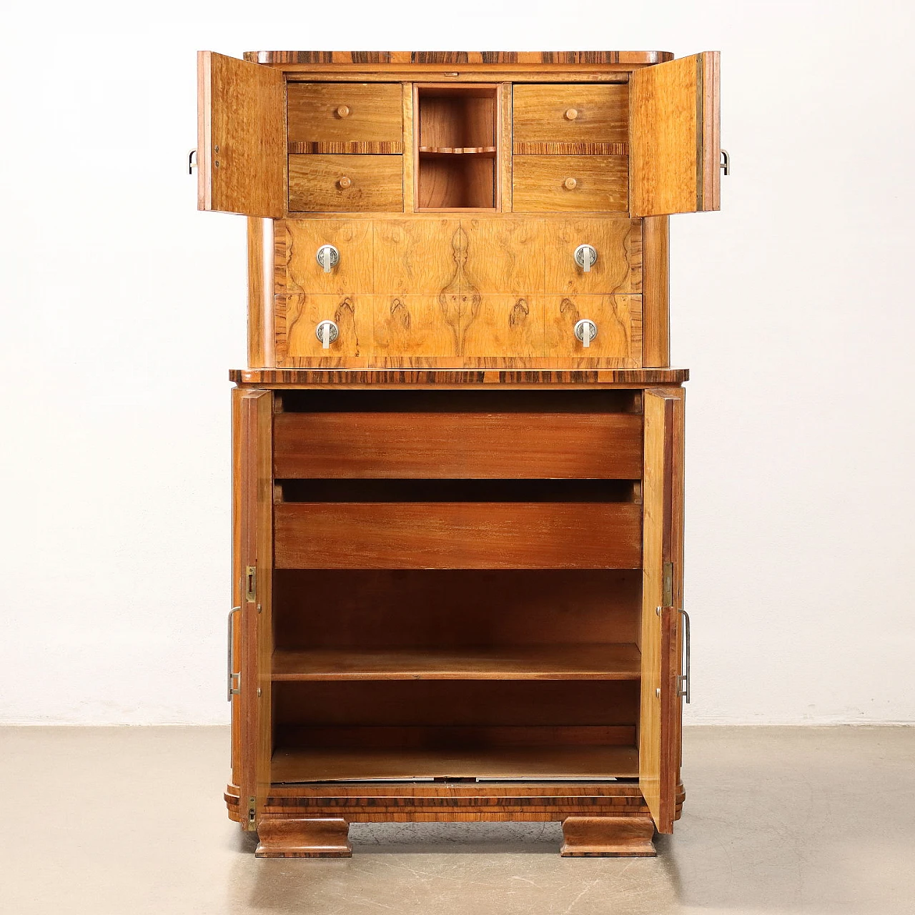 Walnut and burl veneer sideboard with two doors and drawers 3