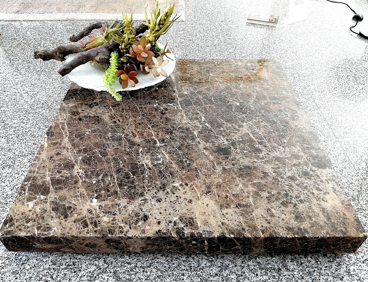 Tavolino Pavimentale Quadrato Dude di Gianfranco Gualtierotti 3