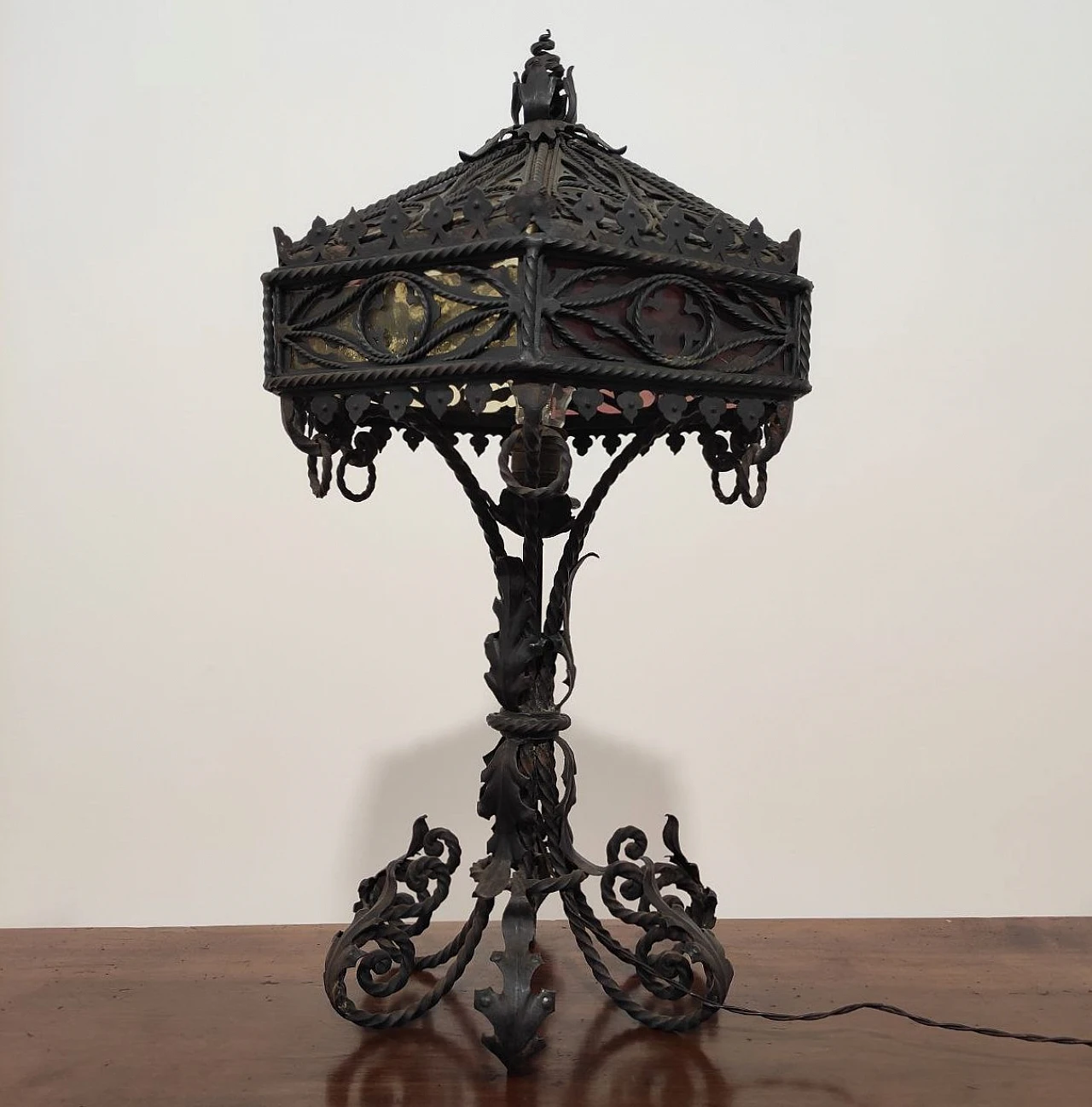 Wrought iron table lamp, early 1900s 5