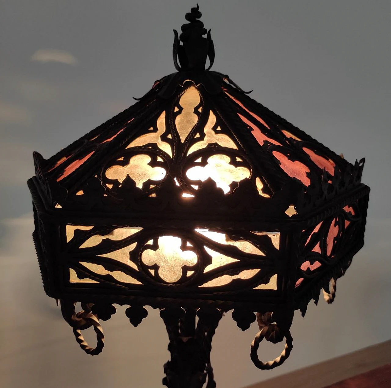 Wrought iron table lamp, early 1900s 9