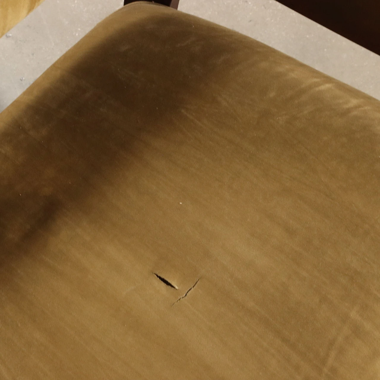 6 Chairs in wood with foam padding & velvet upholstery, 1960s 8