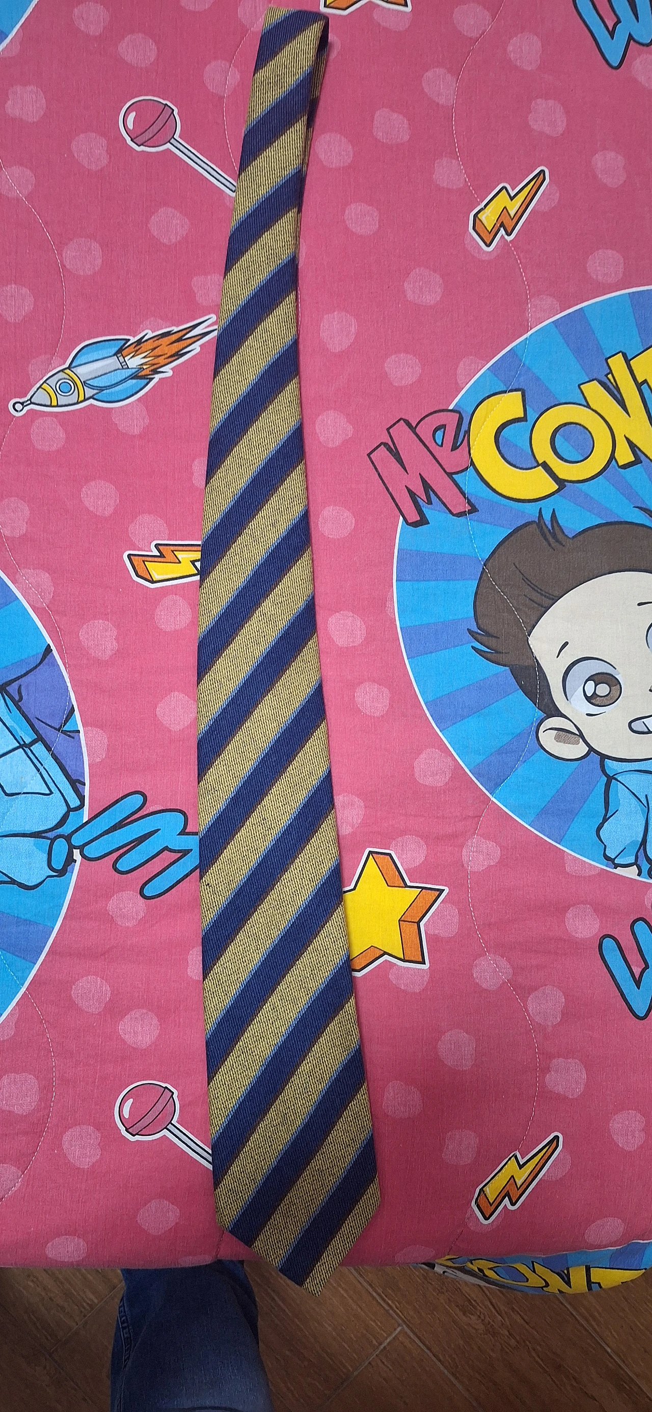 Serie di cravatte vintage firmate Krizia, Ferragamo, YSL, '900 15