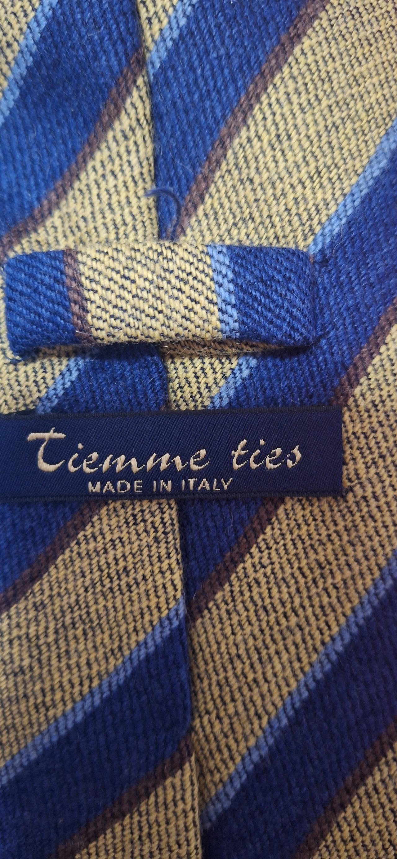 Serie di cravatte vintage firmate Krizia, Ferragamo, YSL, '900 17