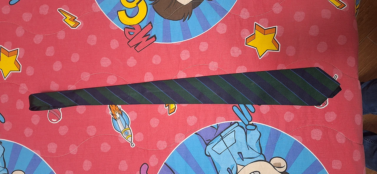 Serie di cravatte vintage firmate Krizia, Ferragamo, YSL, '900 26