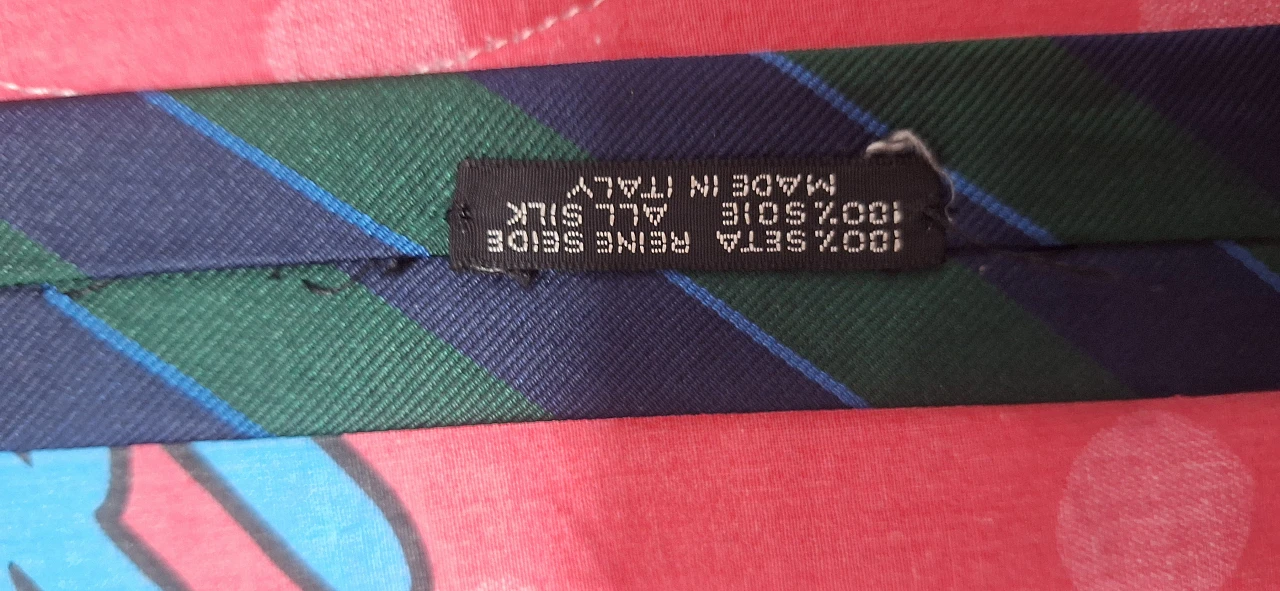 Serie di cravatte vintage firmate Krizia, Ferragamo, YSL, '900 28