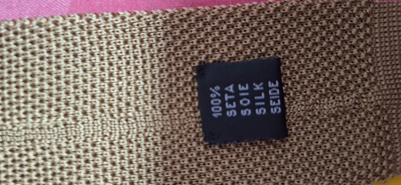 Serie di cravatte vintage firmate Krizia, Ferragamo, YSL, '900 40