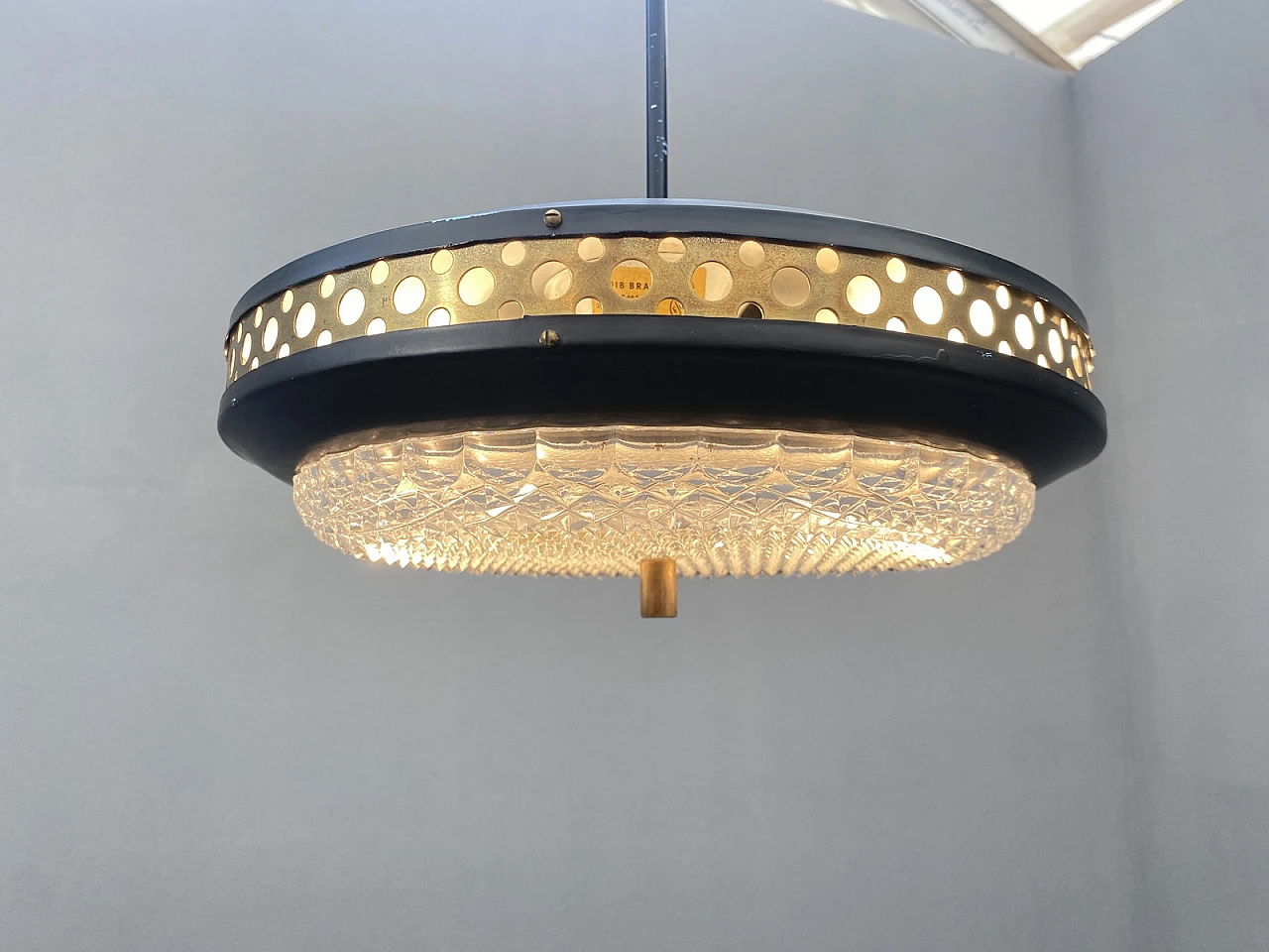 Lampada a sospensione in metallo e ottone dell'era spaziale di LUDIB Bratislava, anni '70, Cz 3