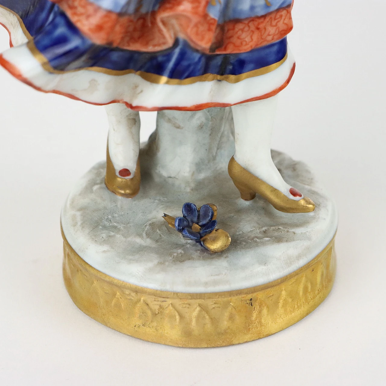 Coppia di statuine in porcellana Capodimonte, fine '800 7