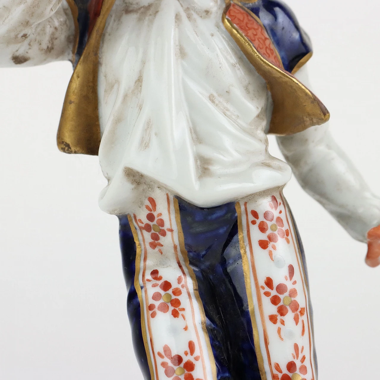 Coppia di statuine in porcellana Capodimonte, fine '800 9