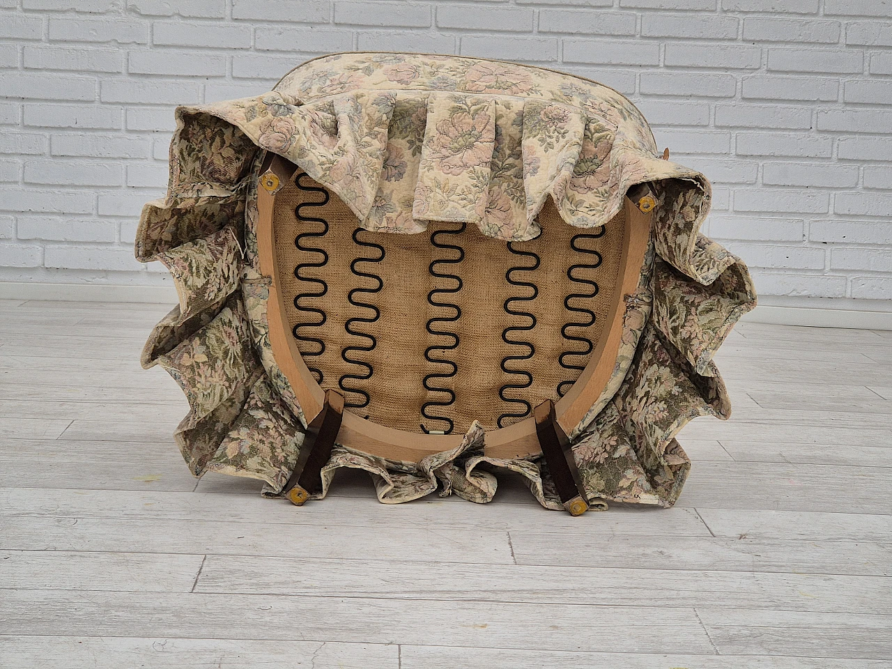 Poltroncina danese fucsia floreale, anni '70 15