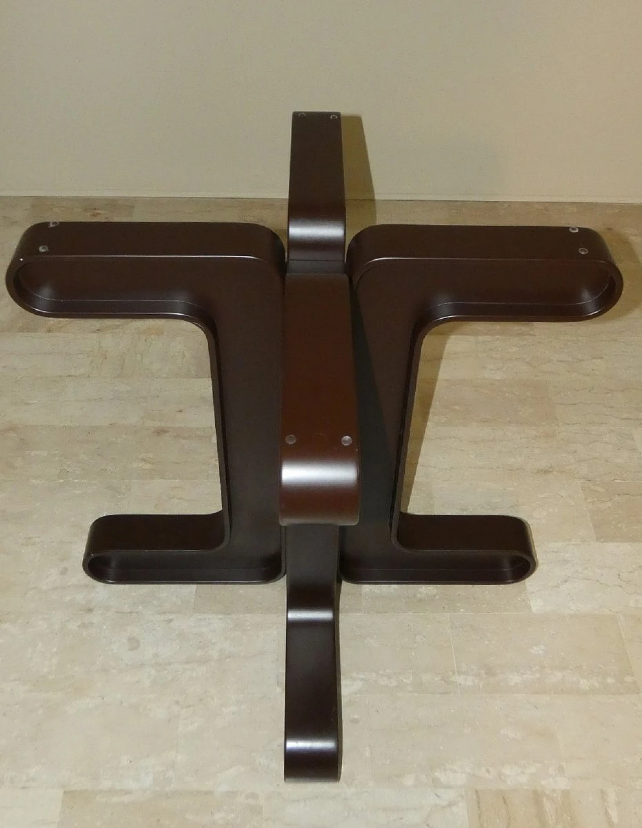 Tavolo rotondo con base in policarbonato e piano in vetro, anni '70 5