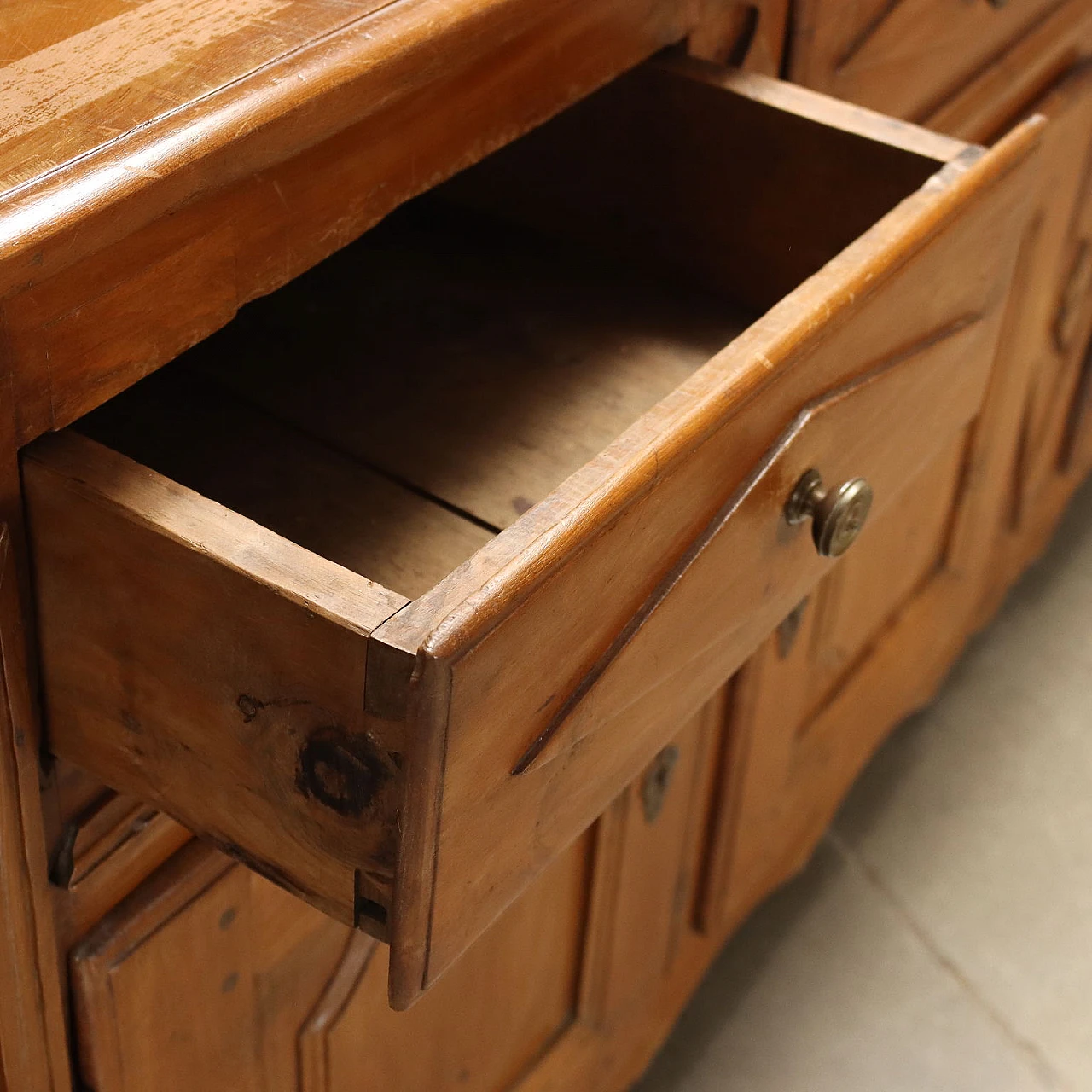 Double-bodied pine sideboard with doors, 5 drawers and risers 5