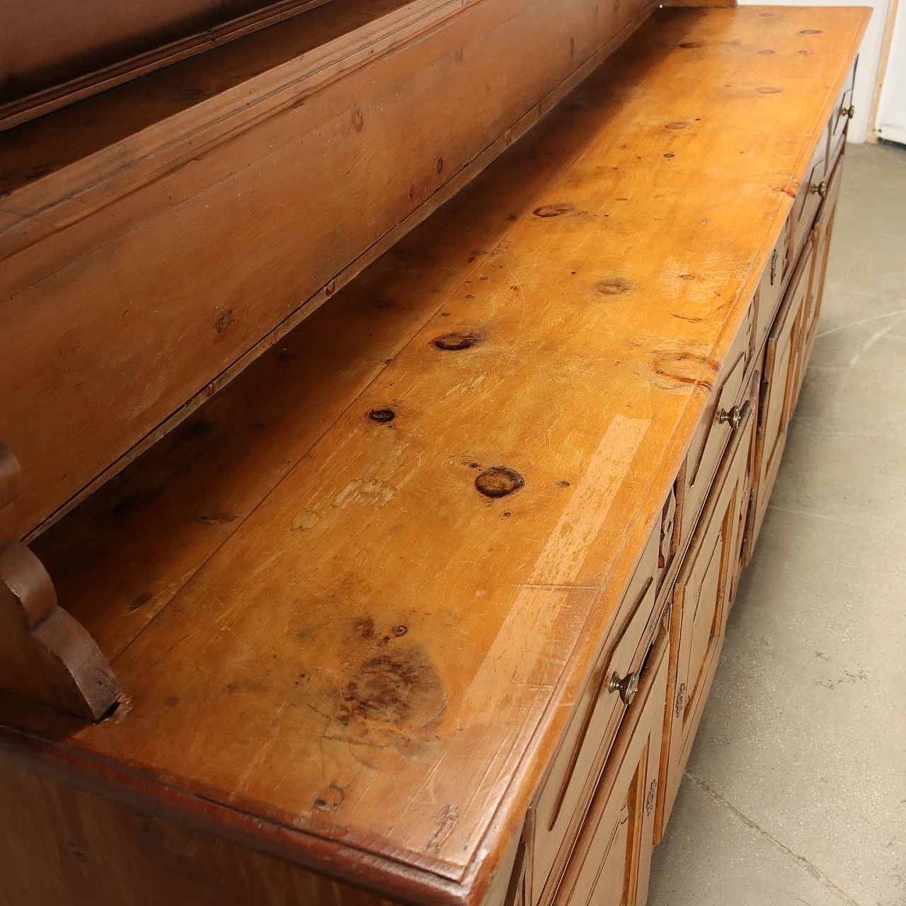 Double-bodied pine sideboard with doors, 5 drawers and risers 9