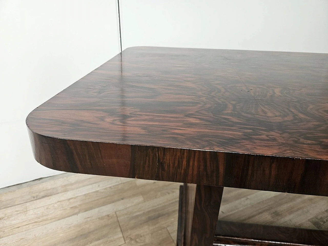 Tavolo da pranzo Art Déco allungabile in noce, anni '30 7