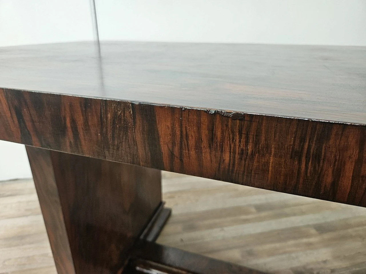 Tavolo da pranzo Art Déco allungabile in noce, anni '30 9