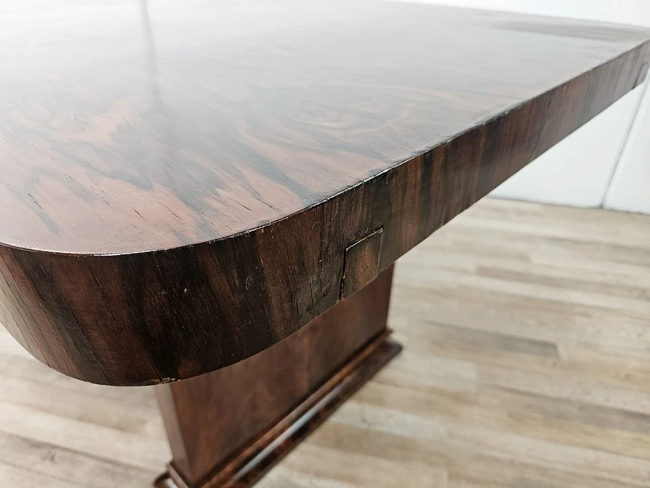 Tavolo da pranzo Art Déco allungabile in noce, anni '30 10