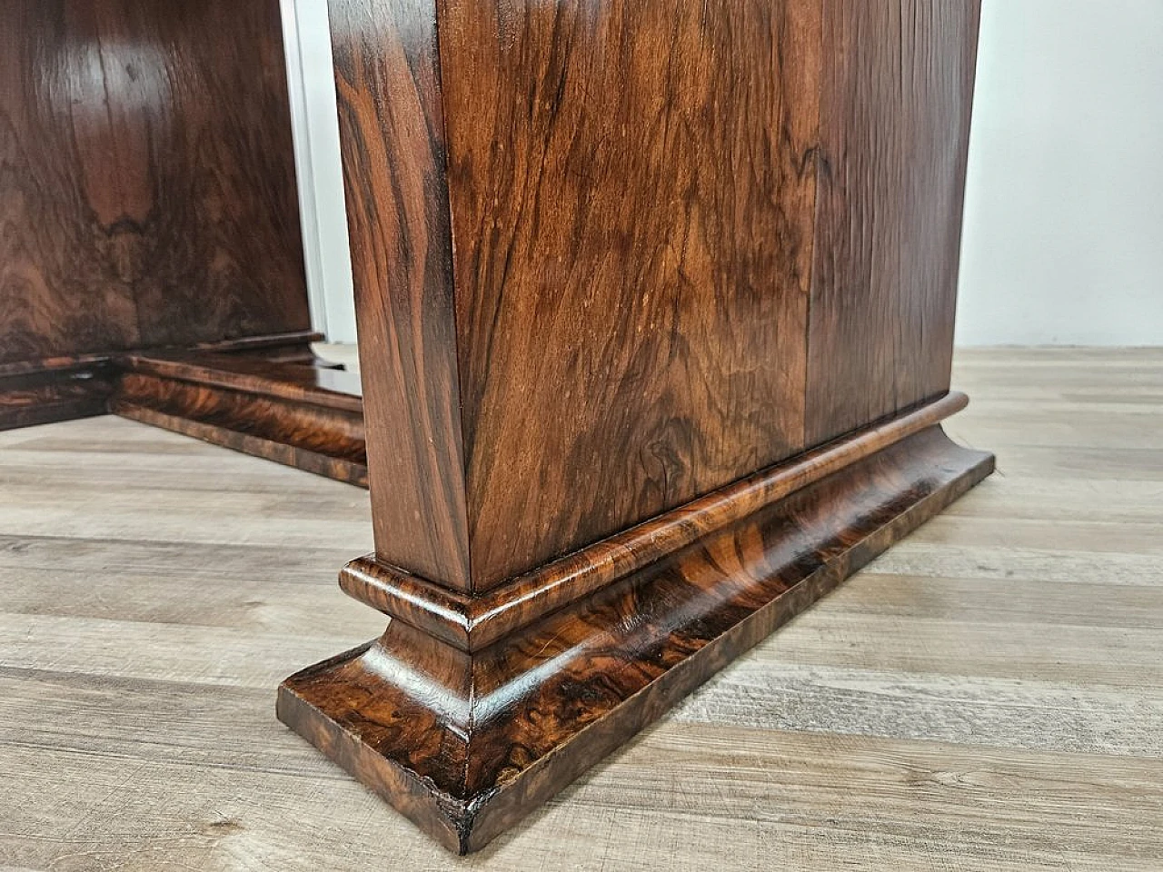 Tavolo da pranzo Art Déco allungabile in noce, anni '30 20