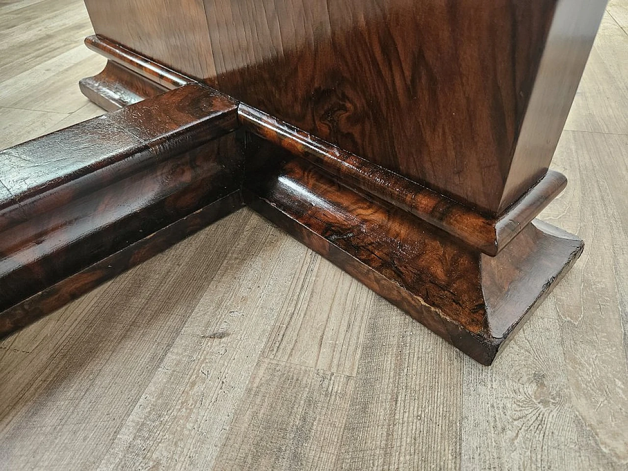 Tavolo da pranzo Art Déco allungabile in noce, anni '30 23