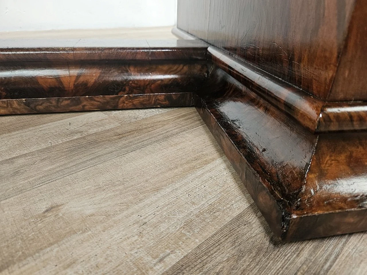 Tavolo da pranzo Art Déco allungabile in noce, anni '30 24