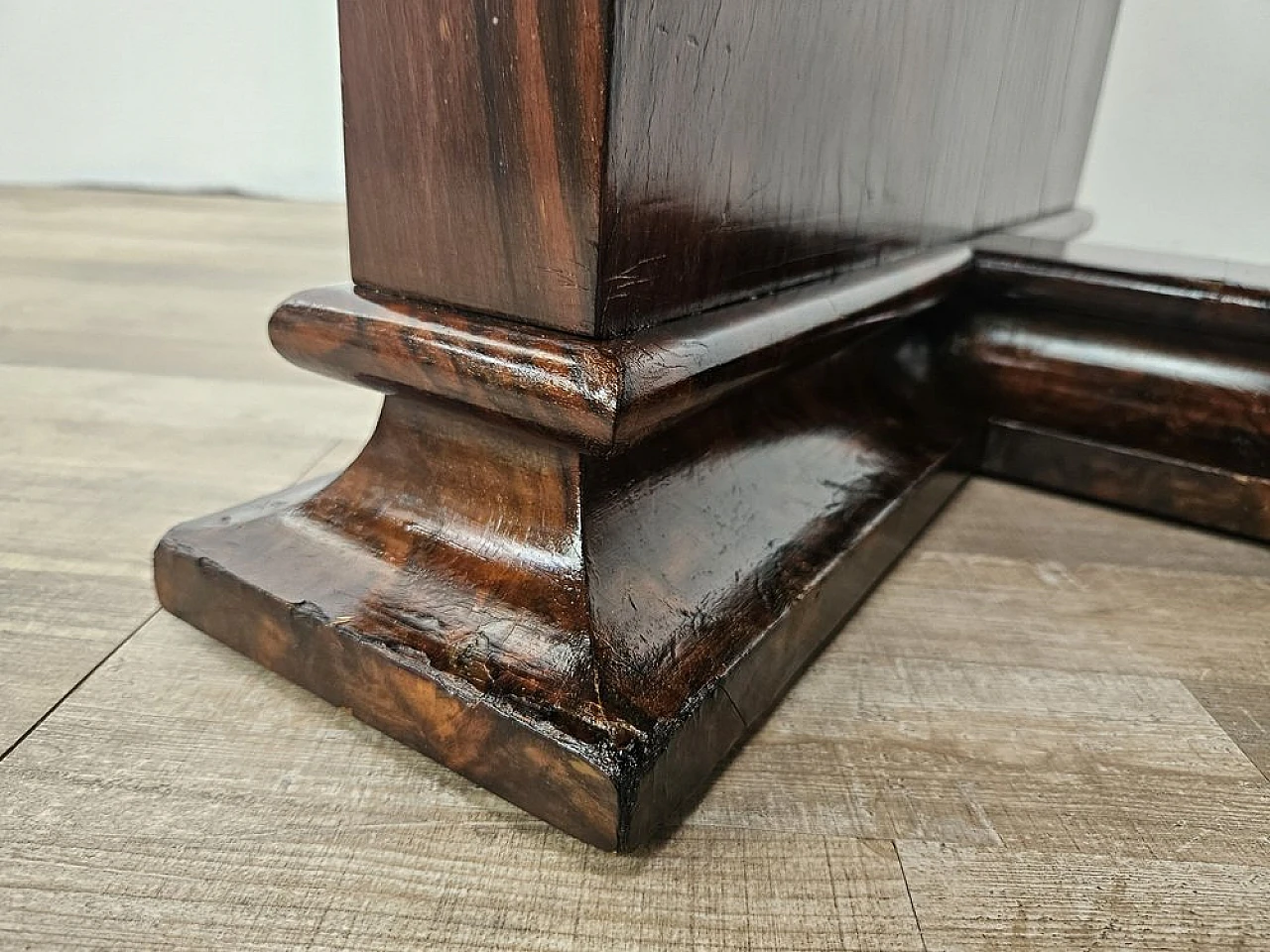 Tavolo da pranzo Art Déco allungabile in noce, anni '30 27