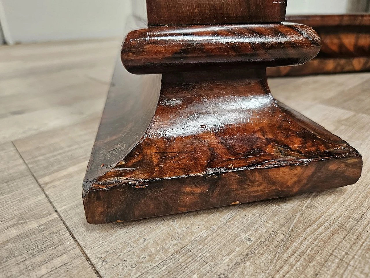 Tavolo da pranzo Art Déco allungabile in noce, anni '30 32