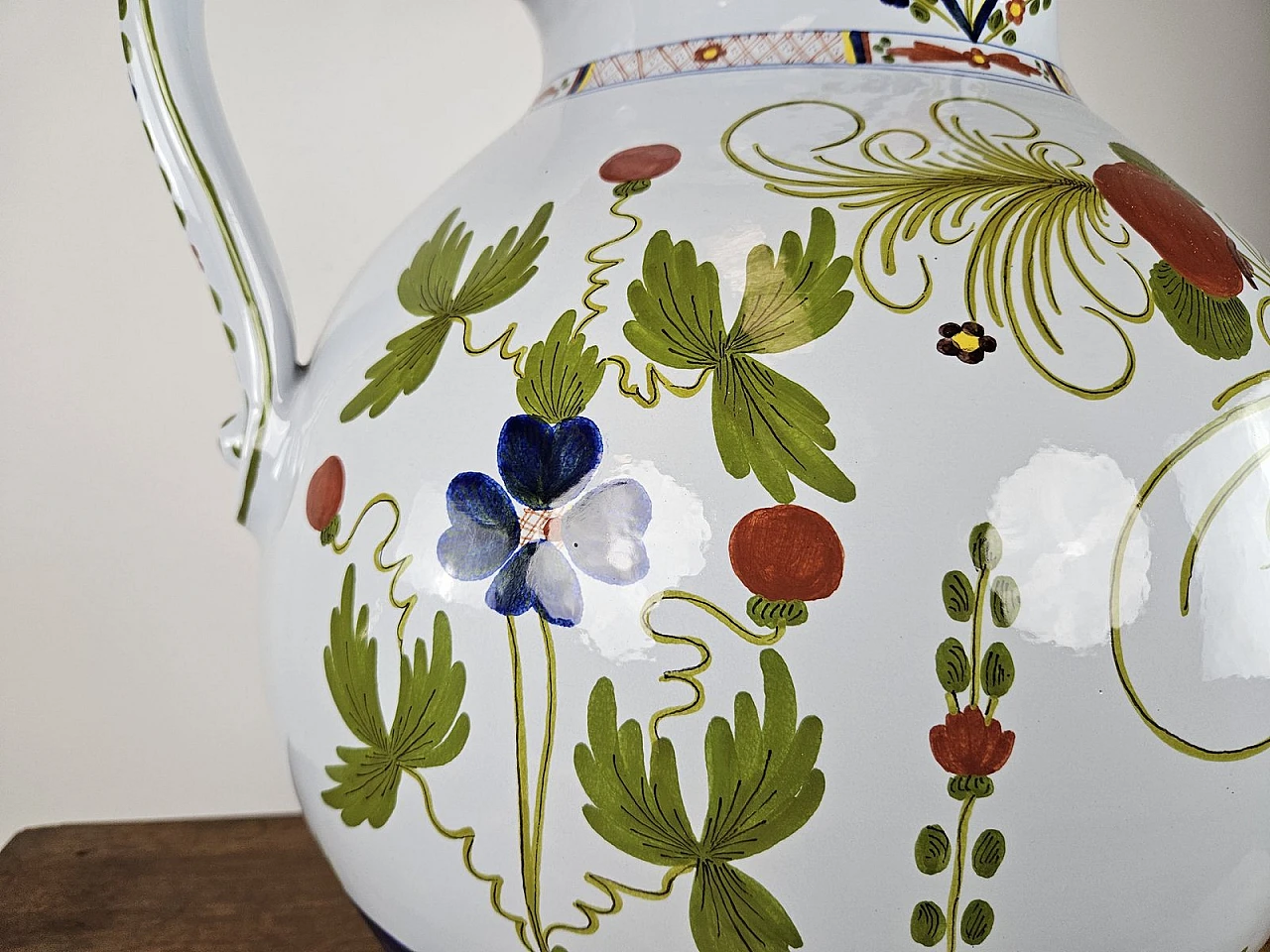 Anfora grande in ceramica decorata di La Vecchia Faenza, inizio XXI secolo 18