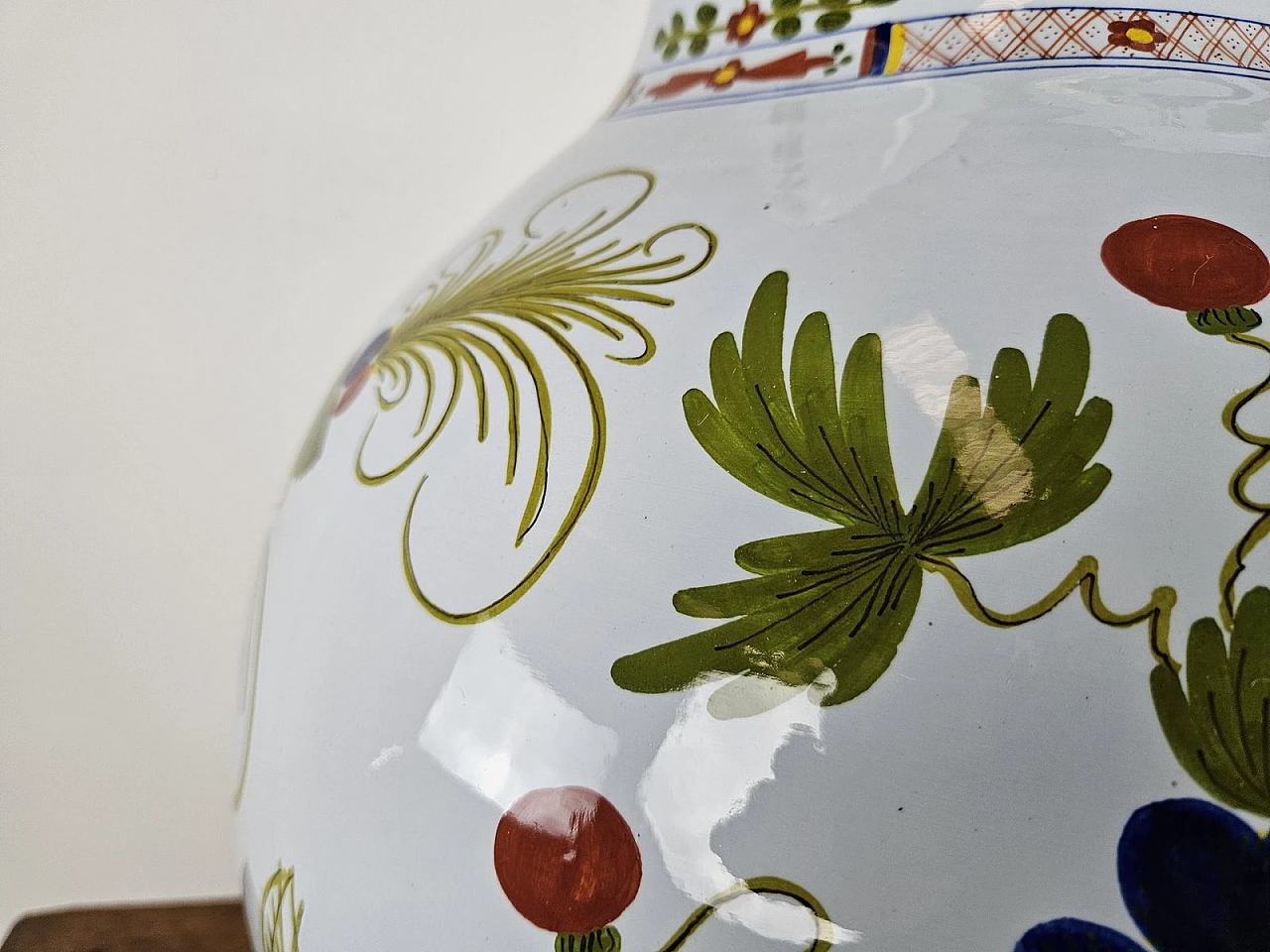 Anfora grande in ceramica decorata di La Vecchia Faenza, inizio XXI secolo 19