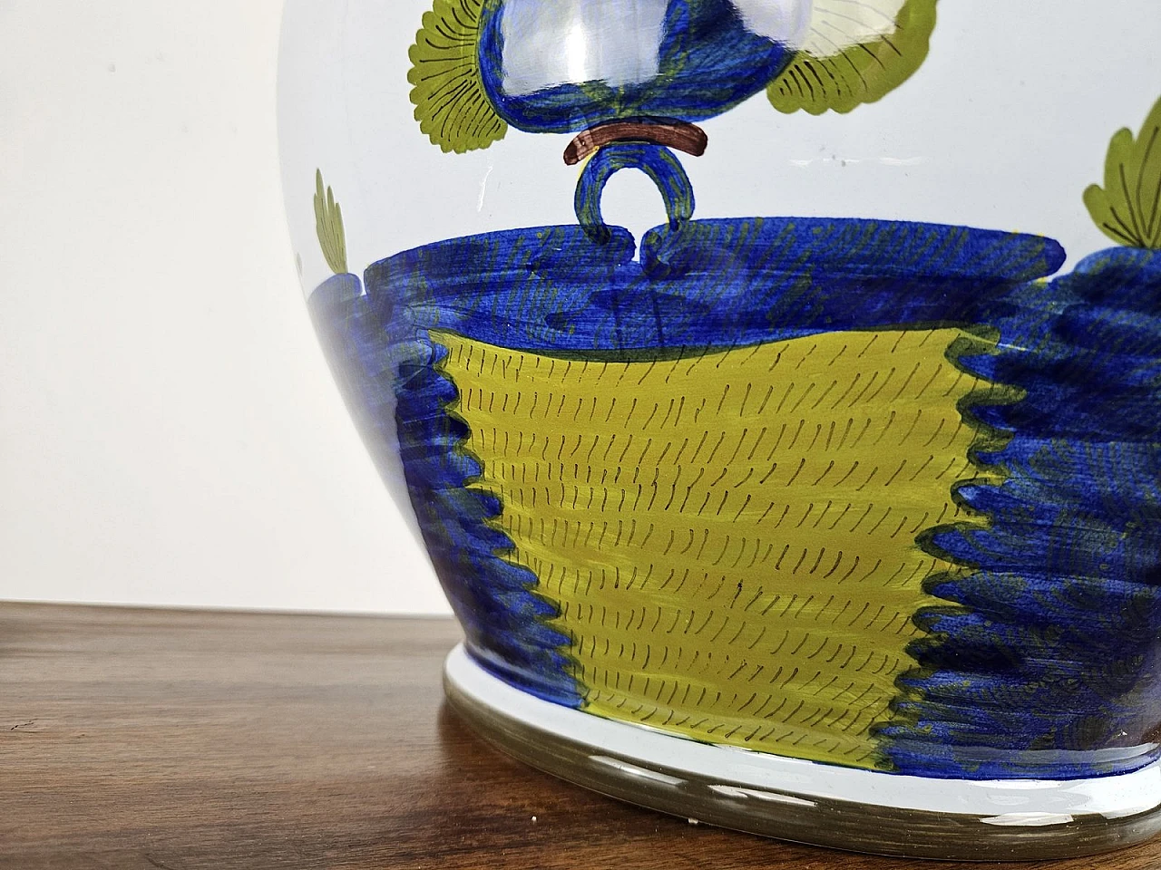 Anfora grande in ceramica decorata di La Vecchia Faenza, inizio XXI secolo 25