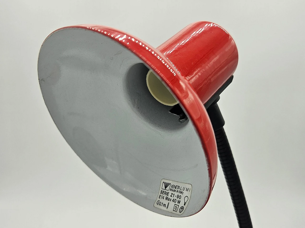 Lampada da tavolo rossa di Veneta Lumi, anni '80 2